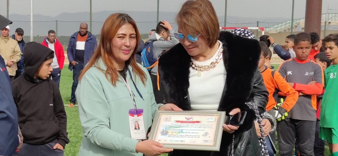 مكناس ): جمعية الأيادي المتضامنة لذوي الاحتياجات الخاصة /فرع مكناس تنظم النسخة الثالثة من دوري كرة القدم بشراكة مع :الجمعيات المدنية وتكرم فعاليات اعلامية ورياضية وجمعوية تحت شعار: كرة القدم القاطرة الرياضية رمز الوحدة الوطنية. مكناس ): جمعية الأيادي المتضامنة لذوي الاحتياجات الخاصة /فرع مكناس تنظم النسخة الثالثة من دوري كرة القدم بشراكة مع :الجمعيات المدنية وتكرم فعاليات اعلامية ورياضية وجمعوية تحت شعار: كرة القدم القاطرة الرياضية رمز الوحدة الوطنية.