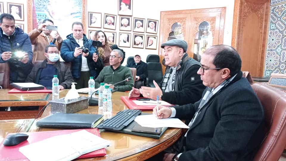 عبدالمالك البوطيين يتراس لقاء تحسيسي حول التغطية الاجتماعية لفائدة الصناع التقليدين بمكناس عبدالمالك البوطيين يتراس لقاء تحسيسي حول التغطية الاجتماعية لفائدة الصناع التقليدين بمكناس