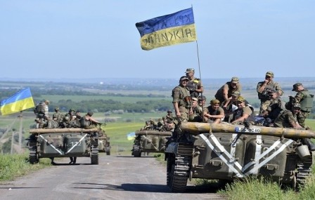 كندا ترسل معدات عسكرية الى اوكرانيا 