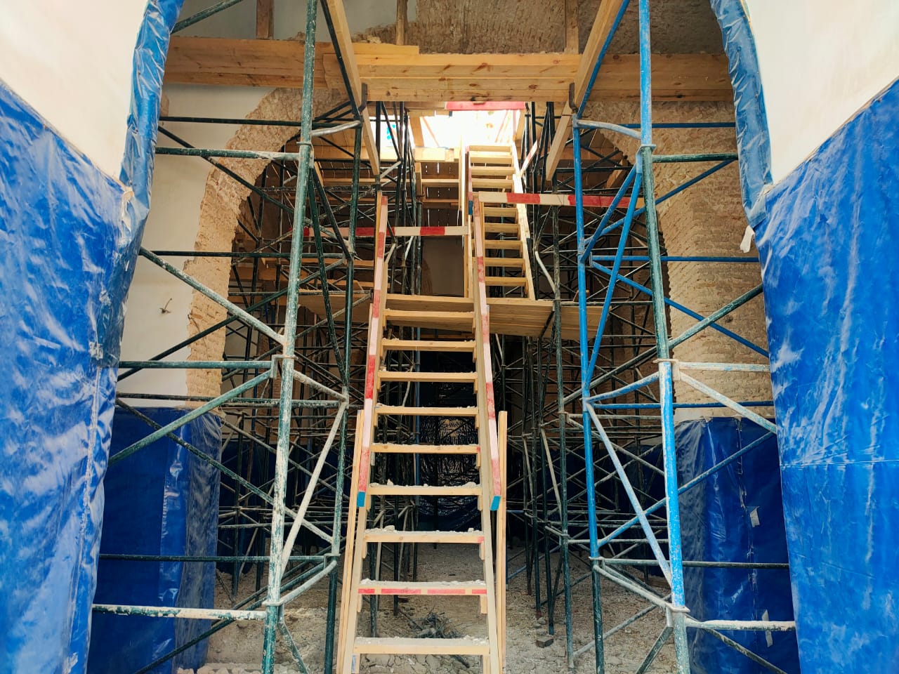 عامل عمالة مكناس في تفقد ميداني لمجموعة من أوراش تأهيل و تثمين المدينة العتيقة.