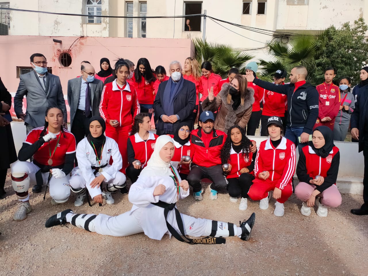 ثقافة الاعتراف والتميز هو عنوان حفل المكتب المديري للنادي المكناسي حفل تكريم بمناسبة اليوم العالمي للمرأة. ثقافة الاعتراف والتميز هو عنوان حفل المكتب المديري للنادي المكناسي حفل تكريم بمناسبة اليوم العالمي للمرأة.