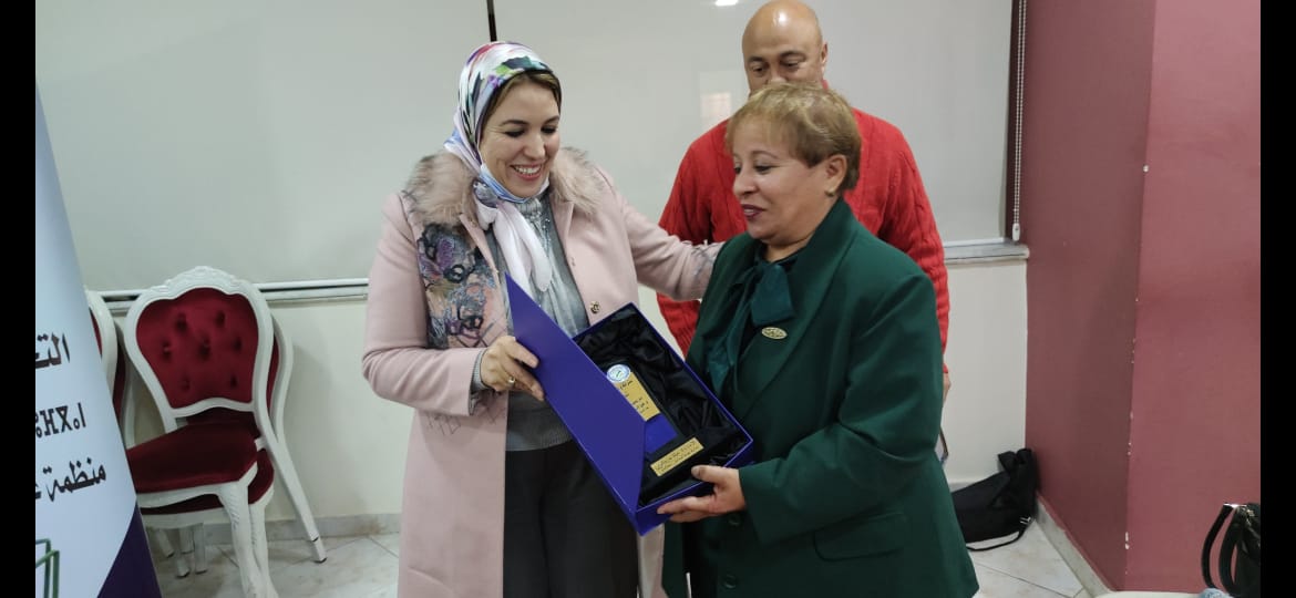 400 مليون سنتيم هي الميزانية اليومية لساكنة سجون المغرب وفتح حوار وطني لاعتماد مقاربة العقوبات البديلة، ضرورة ملحة مع إعادة النظر في الأوضاع المادية والاجتماعية لموظفي قطاع السجون . مكناس: عبد الصمد تاج الدين 400 مليون سنتيم هي الميزانية اليومية لساكنة سجون المغرب وفتح حوار وطني لاعتماد مقاربة العقوبات البديلة، ضرورة ملحة مع إعادة النظر في الأوضاع المادية والاجتماعية لموظفي قطاع السجون . مكناس: عبد الصمد تاج الدين