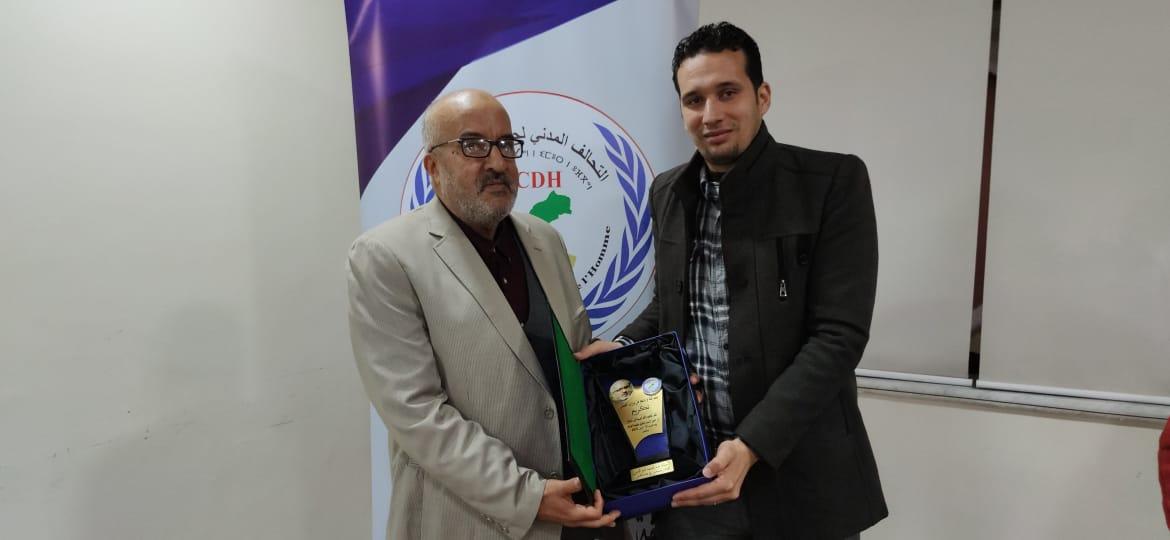 400 مليون سنتيم هي الميزانية اليومية لساكنة سجون المغرب وفتح حوار وطني لاعتماد مقاربة العقوبات البديلة، ضرورة ملحة مع إعادة النظر في الأوضاع المادية والاجتماعية لموظفي قطاع السجون . مكناس: عبد الصمد تاج الدين 400 مليون سنتيم هي الميزانية اليومية لساكنة سجون المغرب وفتح حوار وطني لاعتماد مقاربة العقوبات البديلة، ضرورة ملحة مع إعادة النظر في الأوضاع المادية والاجتماعية لموظفي قطاع السجون . مكناس: عبد الصمد تاج الدين