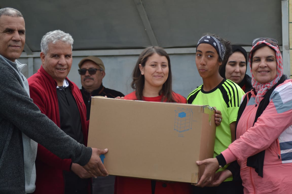 تكريم فتيات ثانوية يعقوب المنصور بأكوراي في مبادرة للإرتقاء بممارسة كرة القدم النسوية