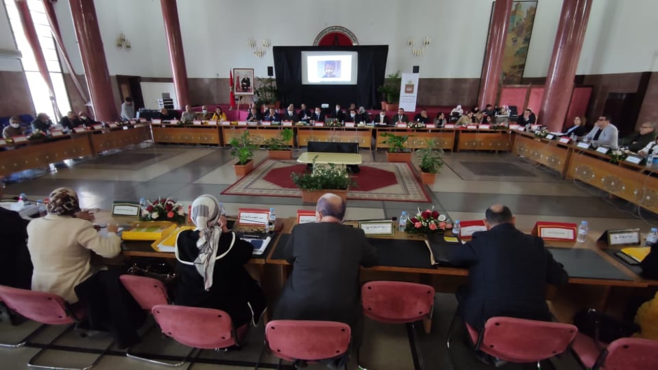 الدورة الاستثنائية لشهر أبريل، وزيادة هدر الزمن التنموي بمكناس.