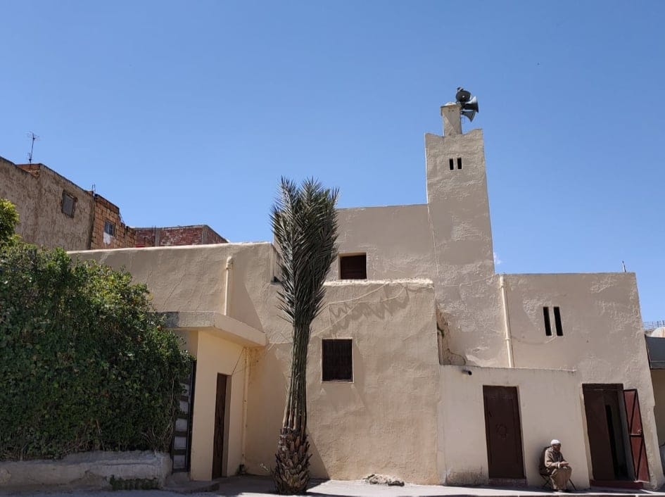 ذكريات من (طيارة) مسجد سيدي امبارك بحي الزيتون