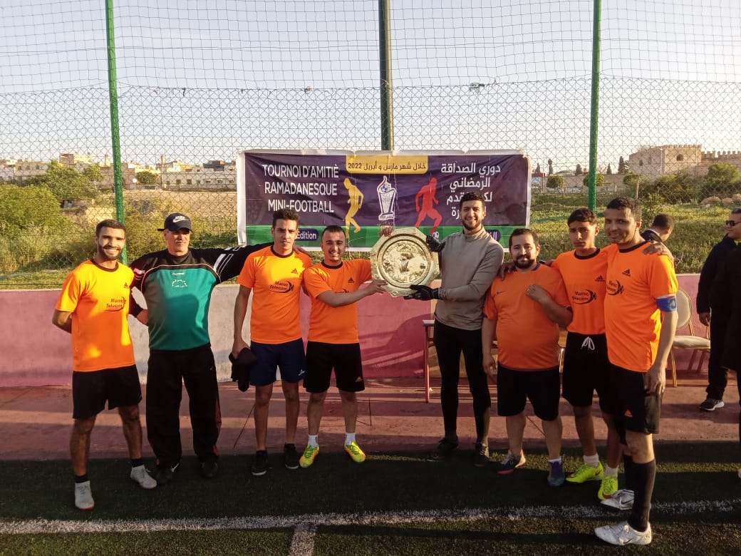 تتويج فريق إتصالات المغرب بلقب دوري الصداقة الرمضاني لكرةالقدم المصغرة في نسخته الخامسة تتويج فريق إتصالات المغرب بلقب دوري الصداقة الرمضاني لكرةالقدم المصغرة في نسخته الخامسة