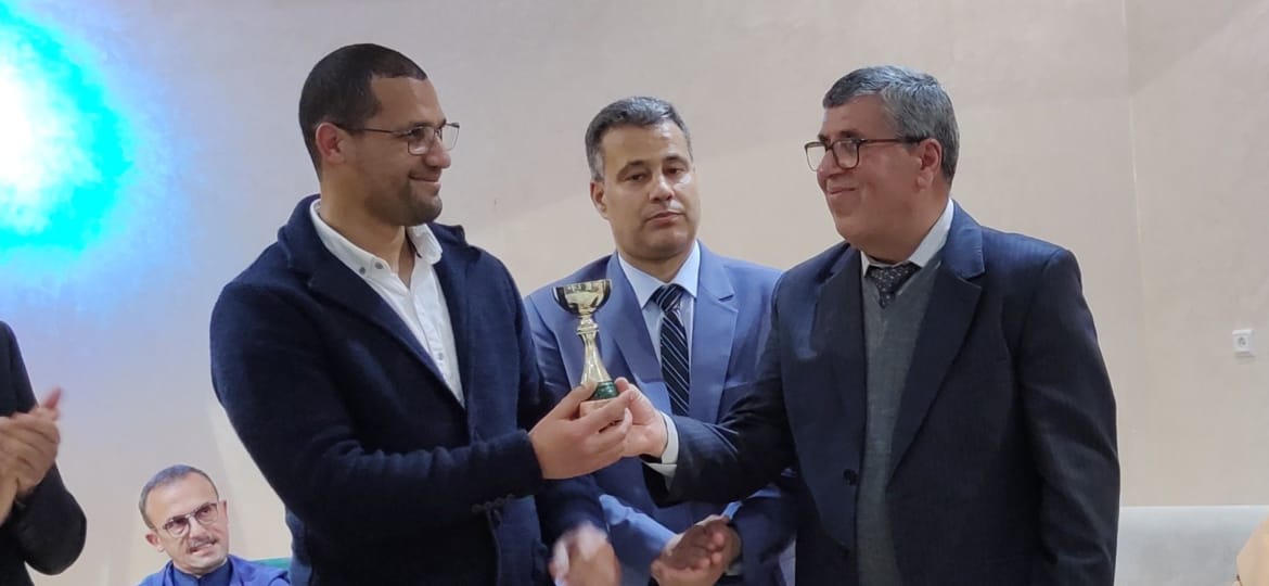 مكناس…تنظيم الحفل الختامي للدوري الرمضاني لكرة القدم لموظفي المديرية الإقليمية للضرائب