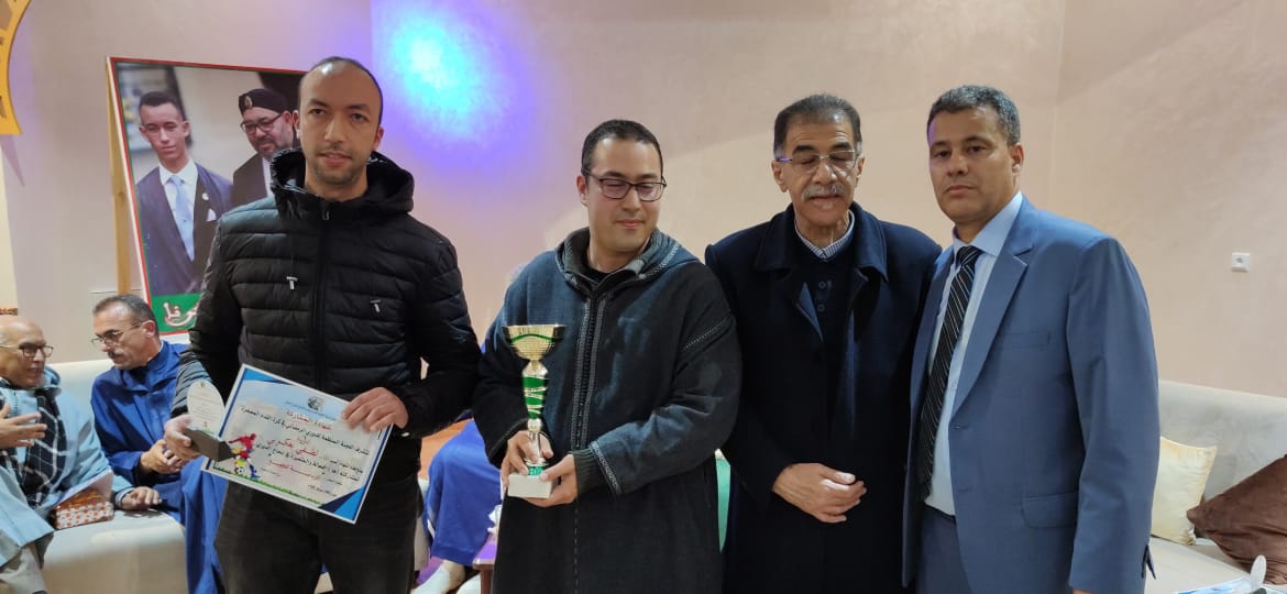 مكناس…تنظيم الحفل الختامي للدوري الرمضاني لكرة القدم لموظفي المديرية الإقليمية للضرائب