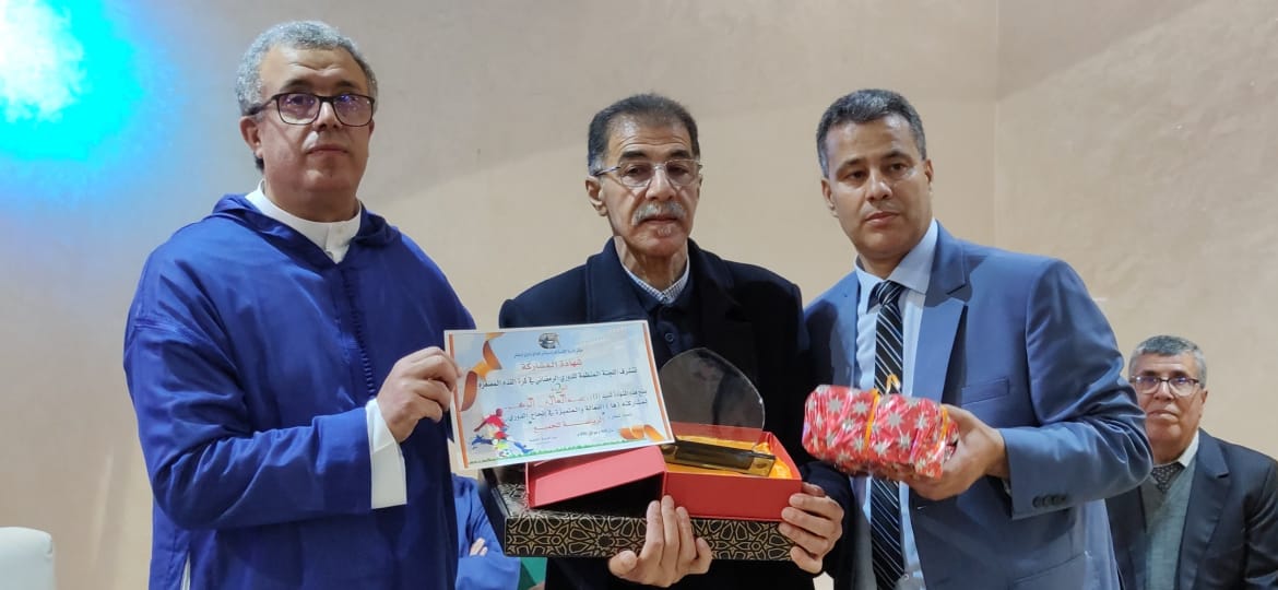 مكناس…تنظيم الحفل الختامي للدوري الرمضاني لكرة القدم لموظفي المديرية الإقليمية للضرائب