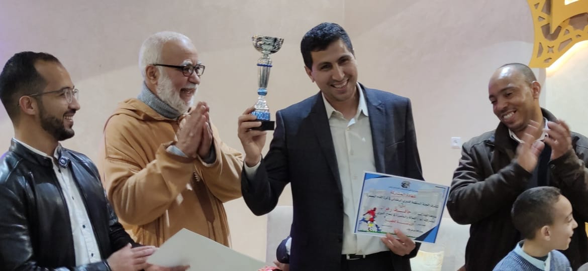 مكناس…تنظيم الحفل الختامي للدوري الرمضاني لكرة القدم لموظفي المديرية الإقليمية للضرائب