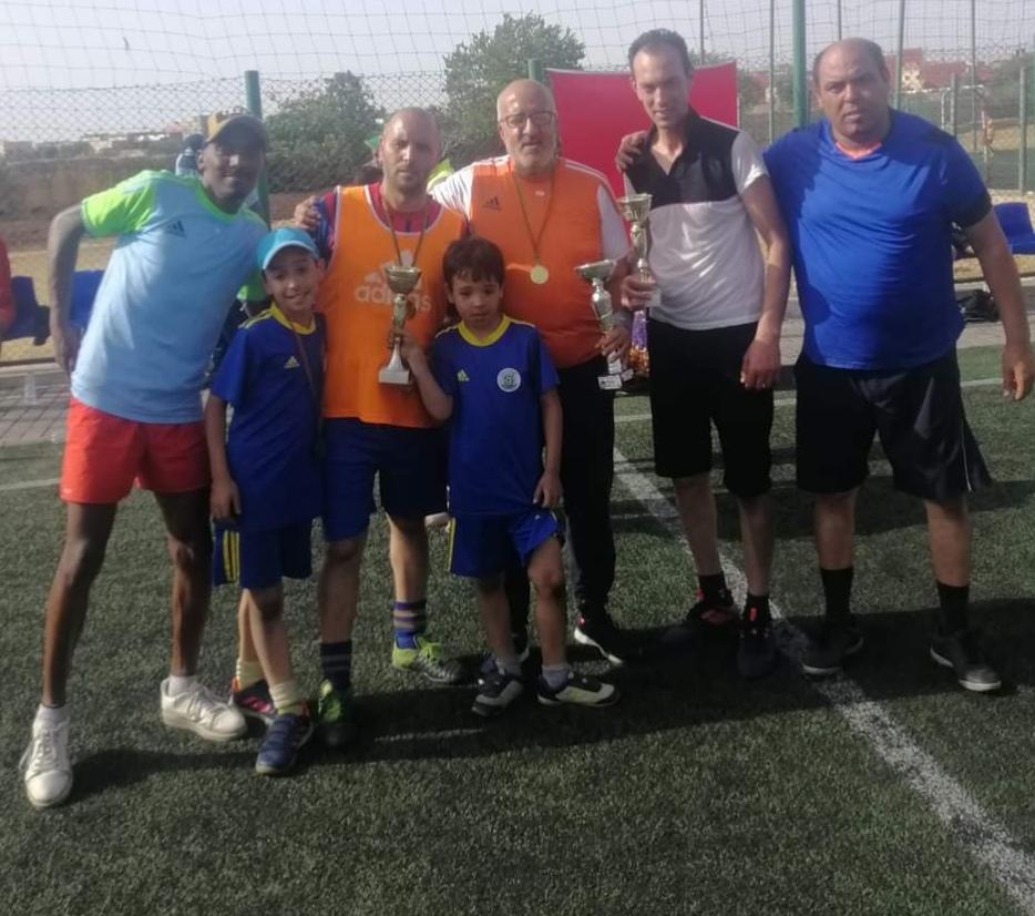 نادي رواد المستقبل لكرة القدم ينهى موسمه الرياضي بجمالية كبيرة ويكرم أولياء الأطفال نادي رواد المستقبل لكرة القدم ينهى موسمه الرياضي بجمالية كبيرة ويكرم أولياء الأطفال