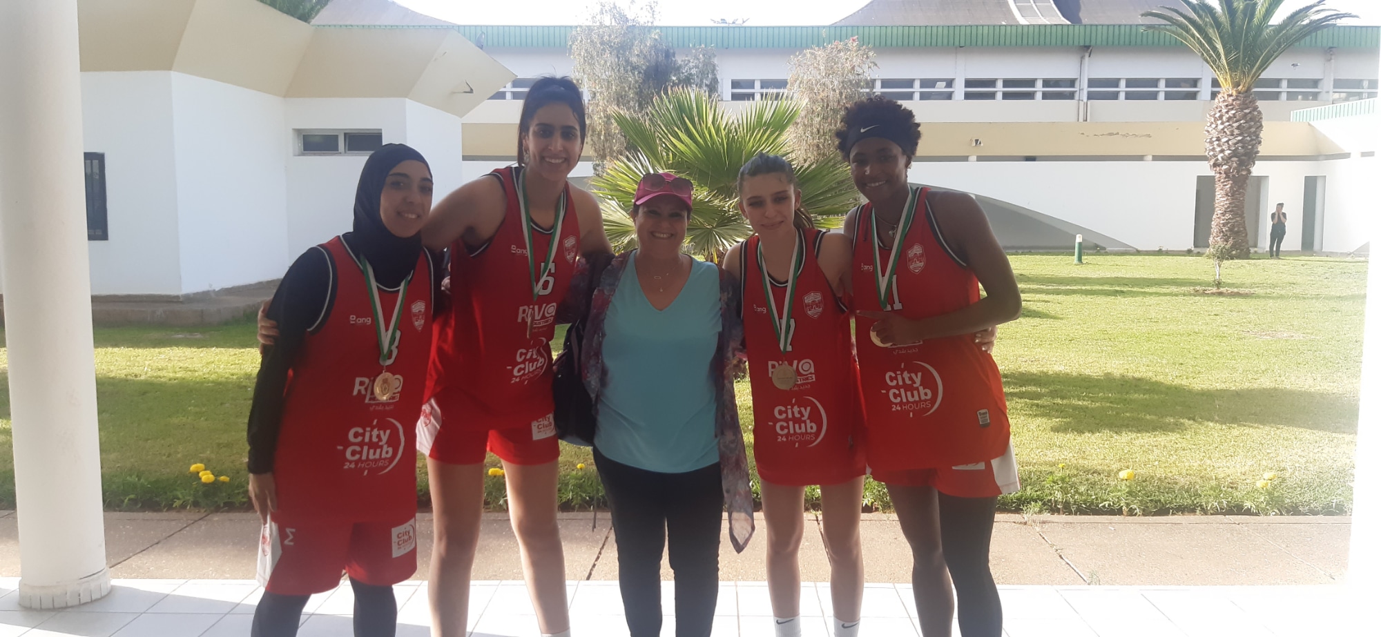 سيدات فريق النادي الرياضي المكناسي يتوجن بلقب بطولة القسم الممتاز لكرة السلة سيدات فريق النادي الرياضي المكناسي يتوجن بلقب بطولة القسم الممتاز لكرة السلة