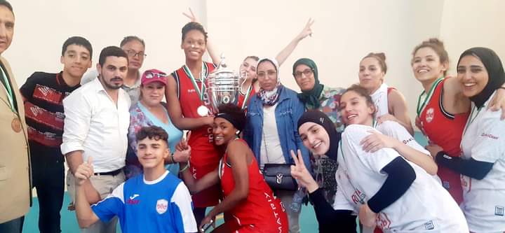 سيدات فريق النادي الرياضي المكناسي يتوجن بلقب بطولة القسم الممتاز لكرة السلة سيدات فريق النادي الرياضي المكناسي يتوجن بلقب بطولة القسم الممتاز لكرة السلة