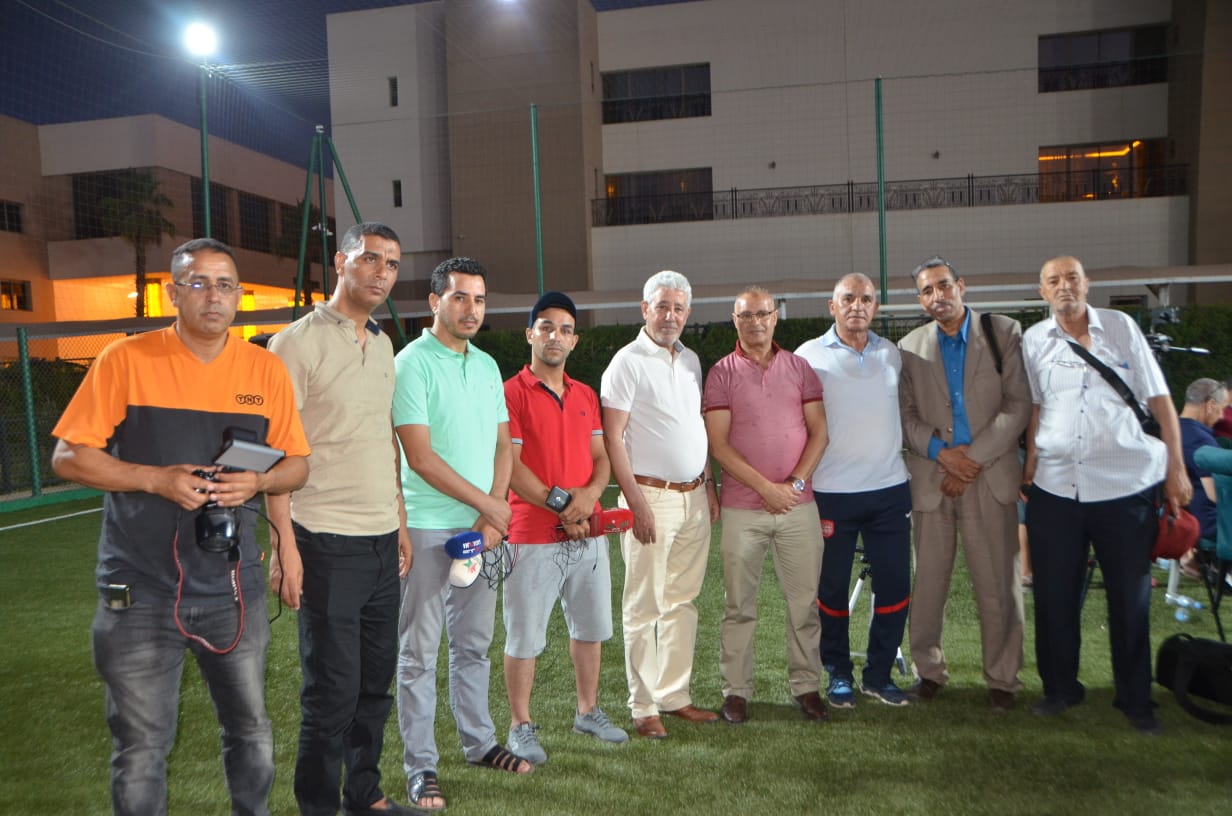 اختتام فعاليات النسخة الأولى للدوري الصيفي في كرة القدم المصغرة تأبينا للمرحوم زكرياء الأنصاري . اختتام فعاليات النسخة الأولى للدوري الصيفي في كرة القدم المصغرة تأبينا للمرحوم زكرياء الأنصاري .