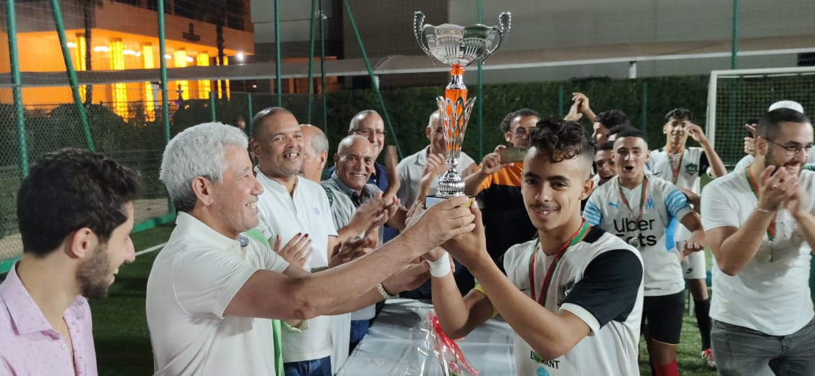 اختتام فعاليات النسخة الأولى للدوري الصيفي في كرة القدم المصغرة تأبينا للمرحوم زكرياء الأنصاري . اختتام فعاليات النسخة الأولى للدوري الصيفي في كرة القدم المصغرة تأبينا للمرحوم زكرياء الأنصاري .