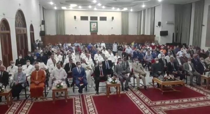 العاصمة الاسماعيلية تخلذ الذكرى 69 لثورة الملك والشعب وعامل صاحب الجلالة على عمالة مكناس يترأس مراسيم الإنصات للخطاب الملكي السامي والوقوف ترحما على شهداء الوحدة العاصمة الاسماعيلية تخلذ الذكرى 69 لثورة الملك والشعب وعامل صاحب الجلالة على عمالة مكناس يترأس مراسيم الإنصات للخطاب الملكي السامي والوقوف ترحما على شهداء الوحدة