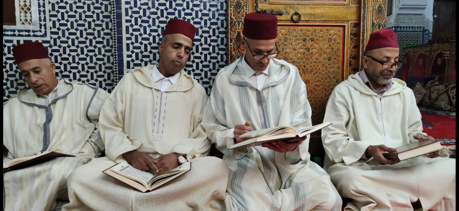 تسليم هبات ملكية لزوايا مكناس