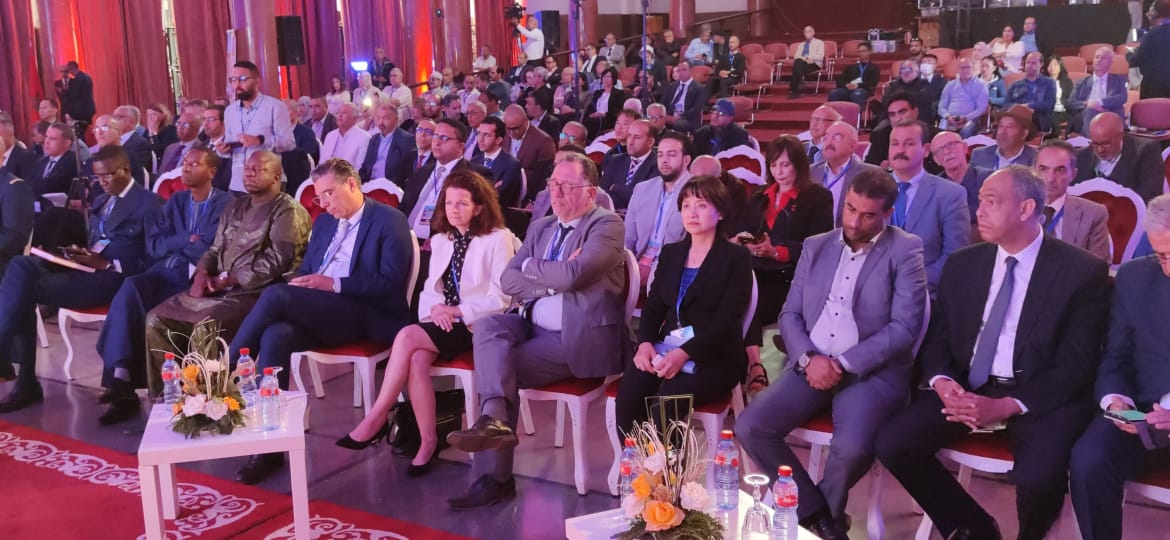 اختتام أشغال الدورة الخامسة للمنتدى الدولي للسياحة بمكناس FITAM و رئيس مجلس الجهة يعلن عن إعداد برنامج استثمار واسع للنهوض بالقطاع ويدعو الفاعلين المجاليين للألتئإم في اطار مؤسساتي موحد خدمة لإقلاع سياحي حقيقي بالحاضرة الإسماعيلية اختتام أشغال الدورة الخامسة للمنتدى الدولي للسياحة بمكناس FITAM و رئيس مجلس الجهة يعلن عن إعداد برنامج استثمار واسع للنهوض بالقطاع ويدعو الفاعلين المجاليين للألتئإم في اطار مؤسساتي موحد خدمة لإقلاع سياحي حقيقي بالحاضرة الإسماعيلية