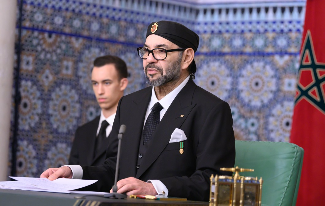 جلالة الملك يهنئ أعضاء نادي الجيش الملكي لكرة القدم النسوية بمناسبة فوزه بدوري أبطال إفريقيا للسيدات 2022 