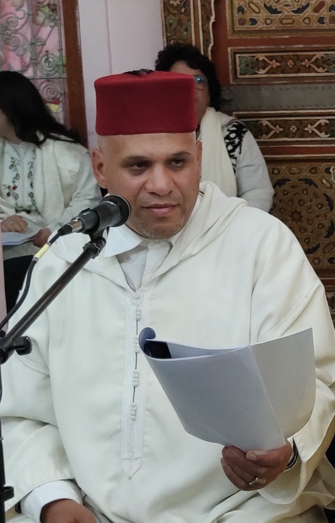 جمعية روح التراث للمديح والسماع بمكناس تنظم الدورة الخامسة **5**. دورة الأستاذ : مخلص عسلون . جمعية روح التراث للمديح والسماع بمكناس تنظم الدورة الخامسة **5**. دورة الأستاذ : مخلص عسلون .