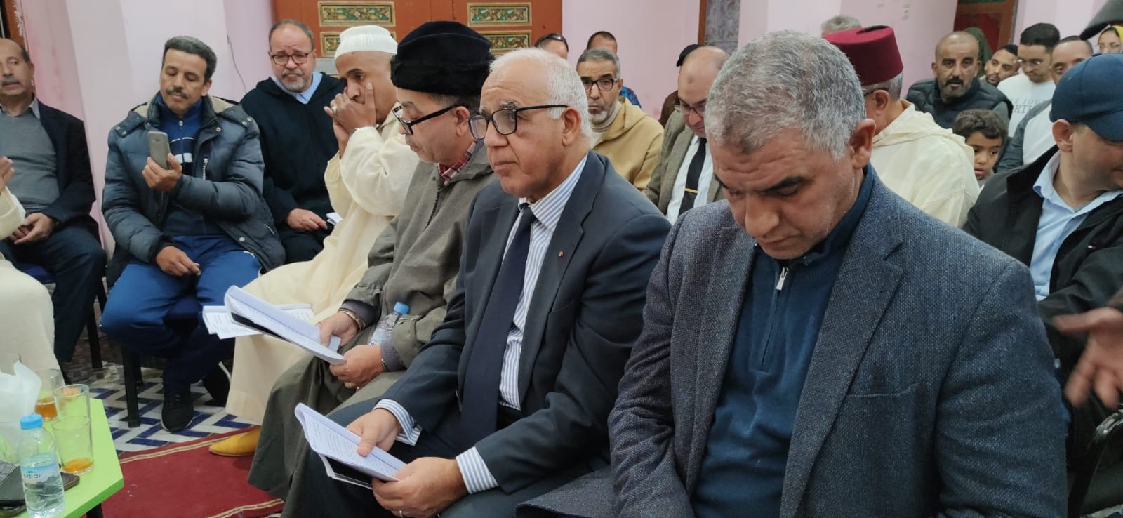 جمعية روح التراث للمديح والسماع بمكناس تنظم الدورة الخامسة **5**. دورة الأستاذ : مخلص عسلون . جمعية روح التراث للمديح والسماع بمكناس تنظم الدورة الخامسة **5**. دورة الأستاذ : مخلص عسلون .