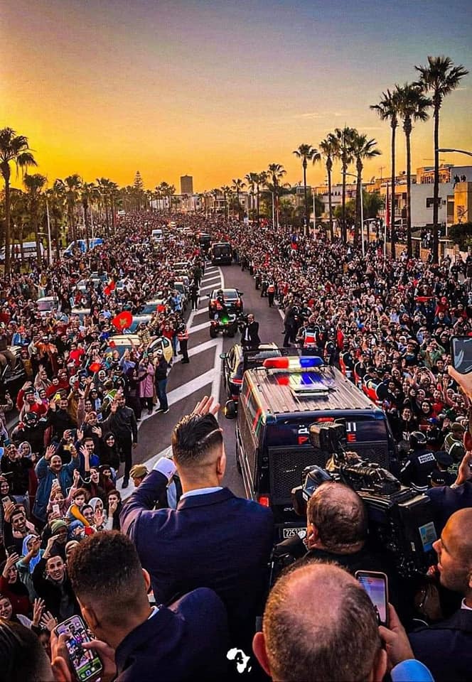 المنتخب الوطني المغربي في خيال الشعراء . ومن صنف ما نشر من قصائد في مدح المغرب والمنتخب؛ قول الشاعرة المغربية : لآلة خديجة القصبة ؛ قصيدتها الزجلية بعنوان : المنتخب الوطني المغربي في خيال الشعراء . ومن صنف ما نشر من قصائد في مدح المغرب والمنتخب؛ قول الشاعرة المغربية : لآلة خديجة القصبة ؛ قصيدتها الزجلية بعنوان :