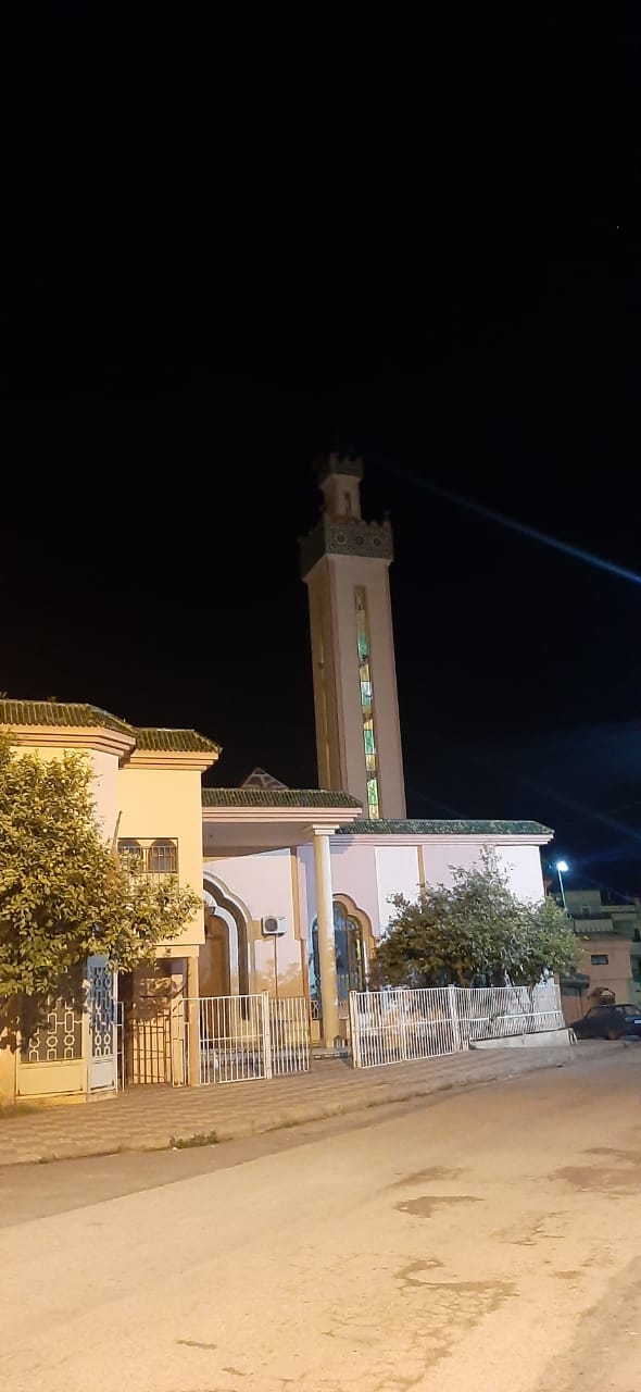 إغلاق مسجد الأنوار بمكناس، يعيد إشكالية غلق المساجد إلى الواجهة