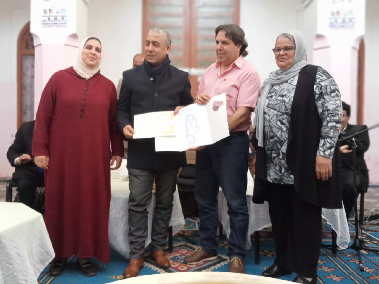 دورة الاستاذة الفاضلة وفاء بنور  بالمركز السوسيو ثقافي دار العرايشي-باب بردعين بمناسبة اليوم العالمي للمرأة .