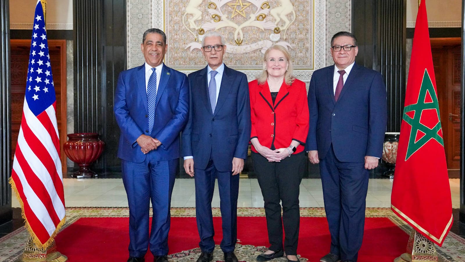 ترشح المغرب لاستضافة كأس العالم 2030 .. رئيس الاتحاد الإفريقي لكرة القدم يتمنى التوفيق للمغرب