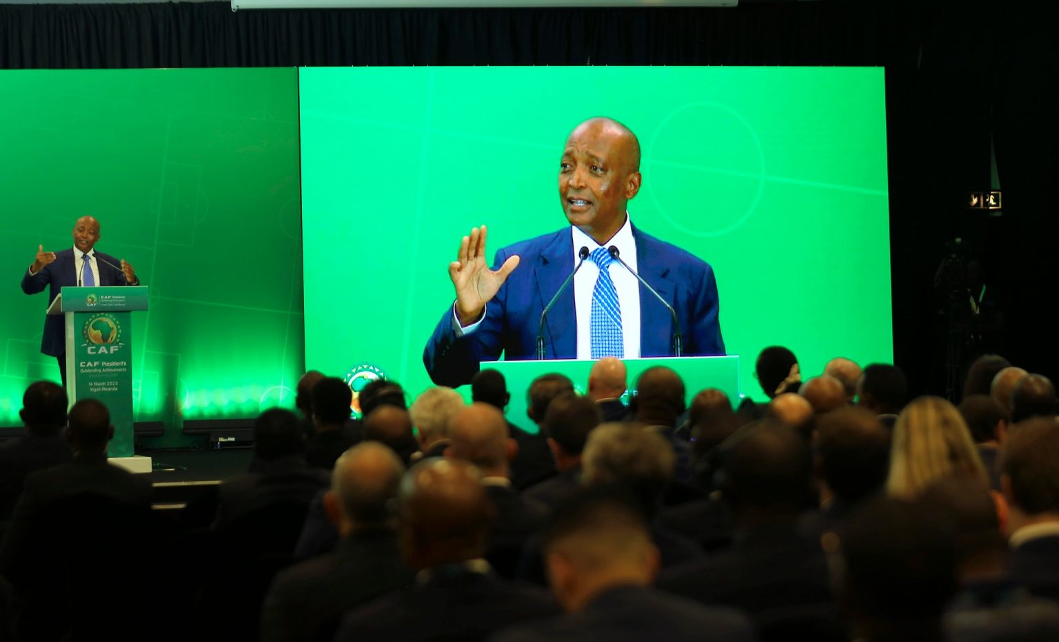 ترشح المغرب لاستضافة كأس العالم 2030 .. رئيس الاتحاد الإفريقي لكرة القدم يتمنى التوفيق للمغرب ترشح المغرب لاستضافة كأس العالم 2030 .. رئيس الاتحاد الإفريقي لكرة القدم يتمنى التوفيق للمغرب