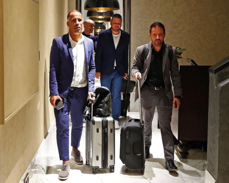 وصول بعثة المنتخب البرازيلي إلى طنجة استعدادا لمباراة الأسود 