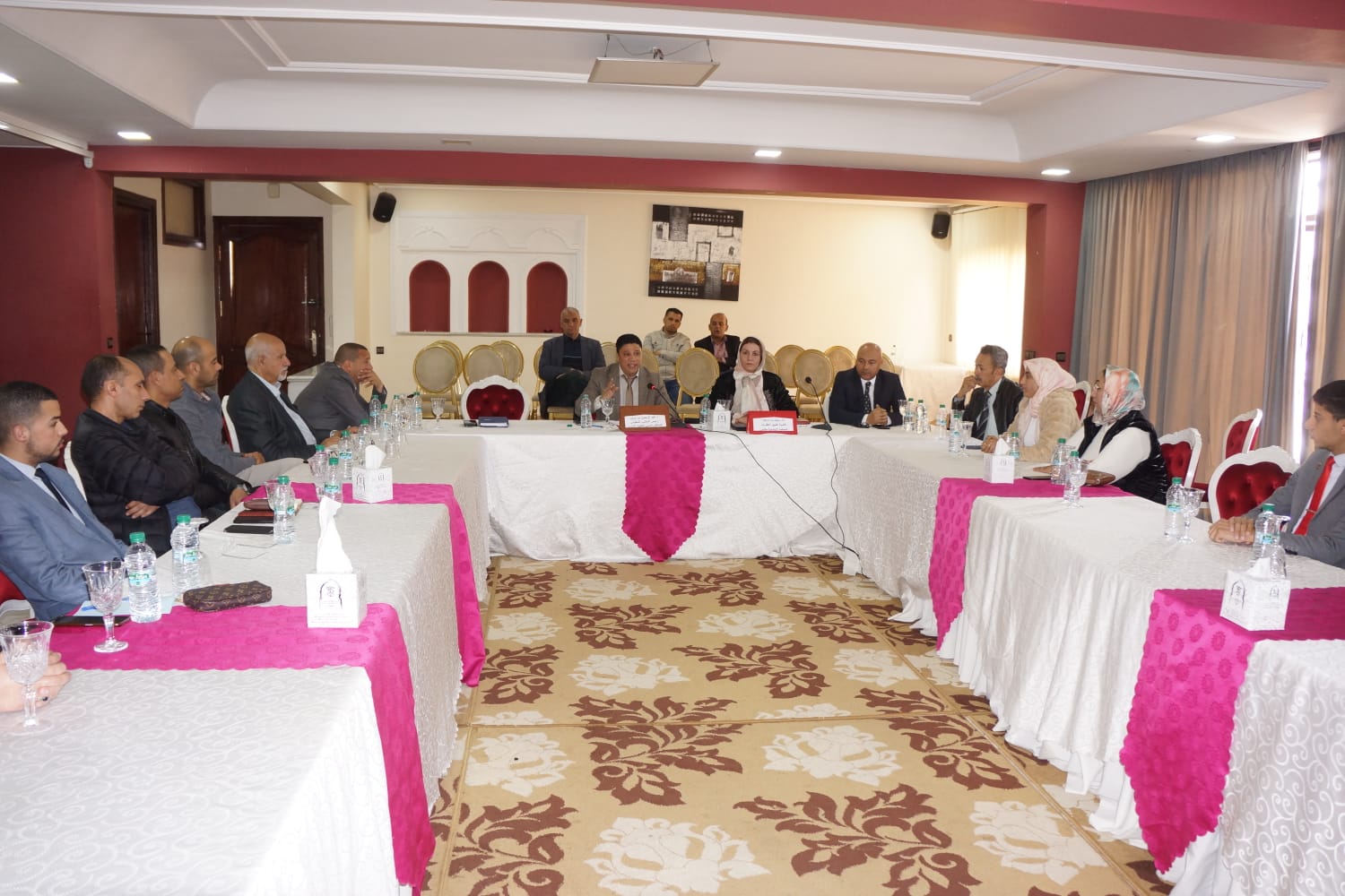 ندوة علمية بمكناس تناقش سبل إعادة إدماج النساء  العائدات من بؤر التوترمن تنظيم التحالف المدني لحقوف الانسان