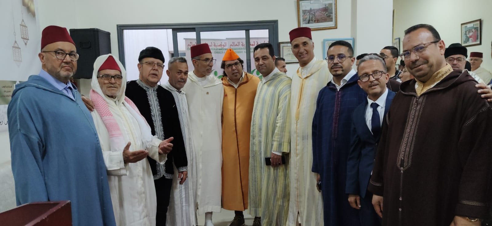 عشية روحانية رمضانية بمقر الهيئة الوطنية لمغاربة العالم النعيم 6 بمكناس . عشية روحانية رمضانية بمقر الهيئة الوطنية لمغاربة العالم النعيم 6 بمكناس .