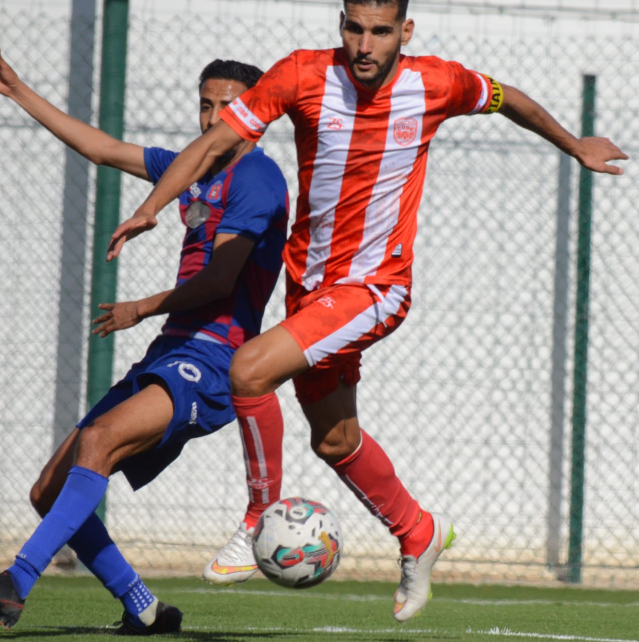 التعادل من قلب الناظور نتيجة منصفة للكوديم بعد ما واكب تلك المباراة من ضغوطات حديث الثأر. التعادل من قلب الناظور نتيجة منصفة للكوديم بعد ما واكب تلك المباراة من ضغوطات حديث الثأر.