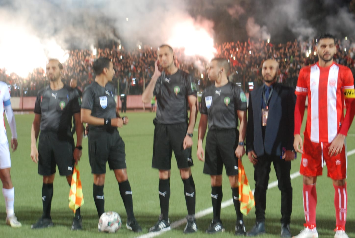 مكناس تنتصر على الكوكب المراكشي، وتعيش ليلة عرس كروي. مكناس تنتصر على الكوكب المراكشي، وتعيش ليلة عرس كروي.