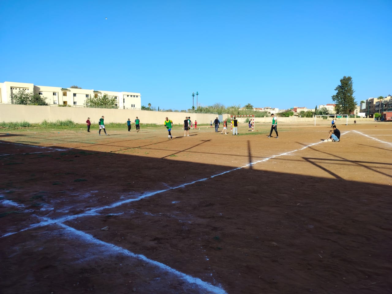 مكناس: ملعب جبالة بحي الزيتون ينادي بالتغيير...