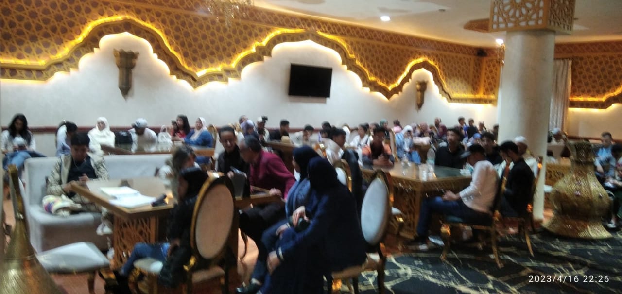 احتفاء بالشباب المبدع ؛ * شبكة المقاهي الثقافية بالمغرب / تنسيقية مكناس. * وقصر السعادة. ينظمان : الملتقى الأول للشباب . احتفاء بالشباب المبدع ؛ * شبكة المقاهي الثقافية بالمغرب / تنسيقية مكناس. * وقصر السعادة. ينظمان : الملتقى الأول للشباب .