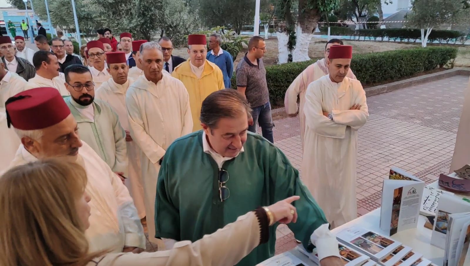 عامل عمالة مكناس يتراس افطار جماعي لفائدة نزلاء دار المسنين بمكناس عامل عمالة مكناس يتراس افطار جماعي لفائدة نزلاء دار المسنين بمكناس