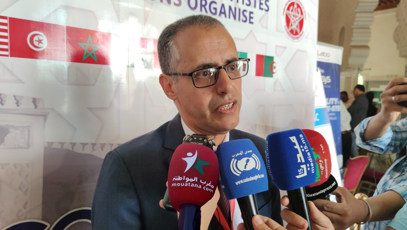 عامل عمالة مكناس السيد عبد الغني الصبار يفتتح أشغال المؤتمر الدولي لطب الأسنان بمكناس في نسخته الثانية عامل عمالة مكناس السيد عبد الغني الصبار يفتتح أشغال المؤتمر الدولي لطب الأسنان بمكناس في نسخته الثانية