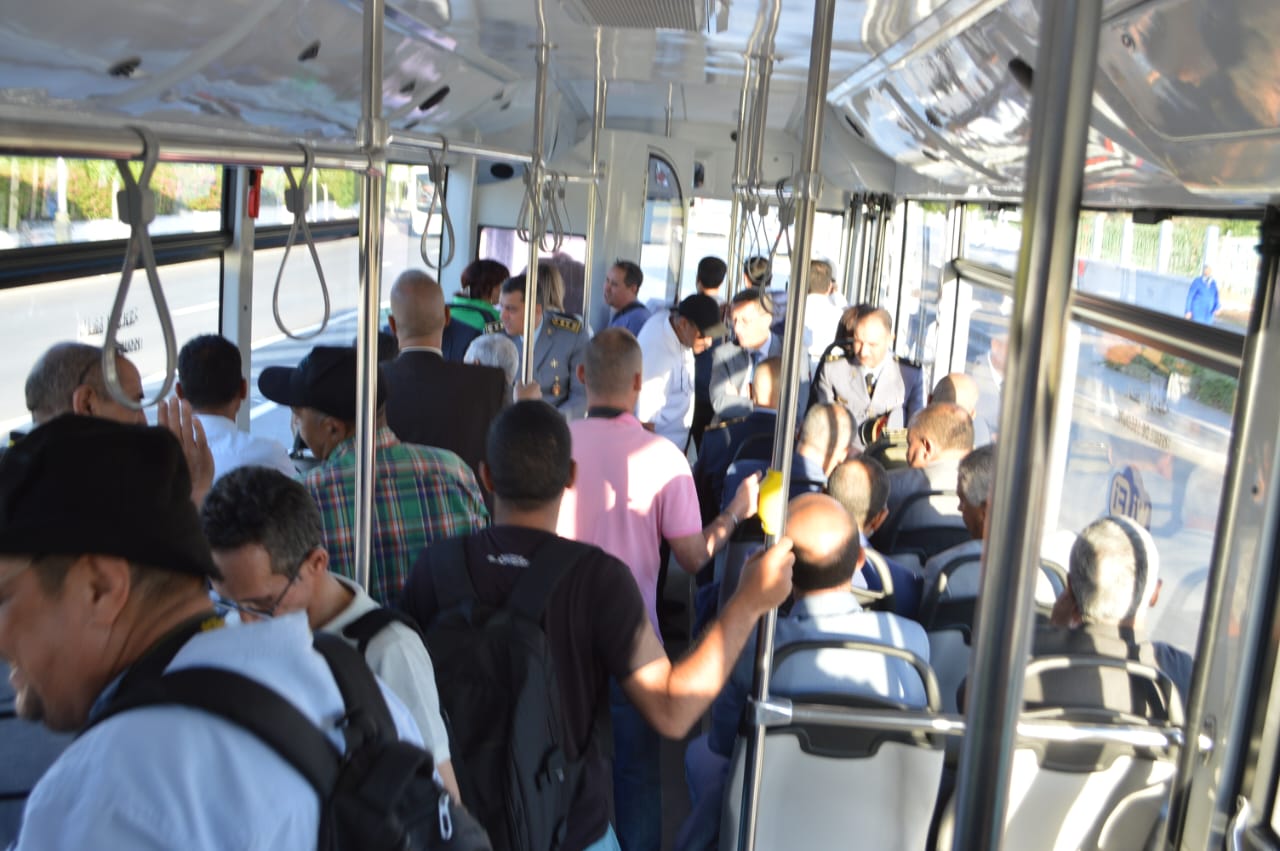 عامل عمالة مكناس السيد عبد الغني الصبار يدشن  أسطول الحافلات الجديدة لتعزيز النقل الحضري بالعاصمة الإسماعيلية