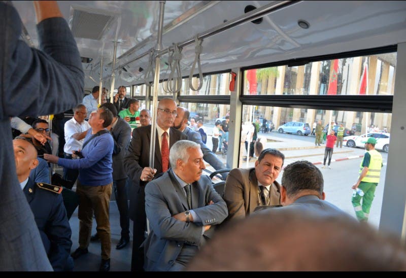 عامل عمالة مكناس السيد عبد الغني الصبار يدشن  أسطول الحافلات الجديدة لتعزيز النقل الحضري بالعاصمة الإسماعيلية