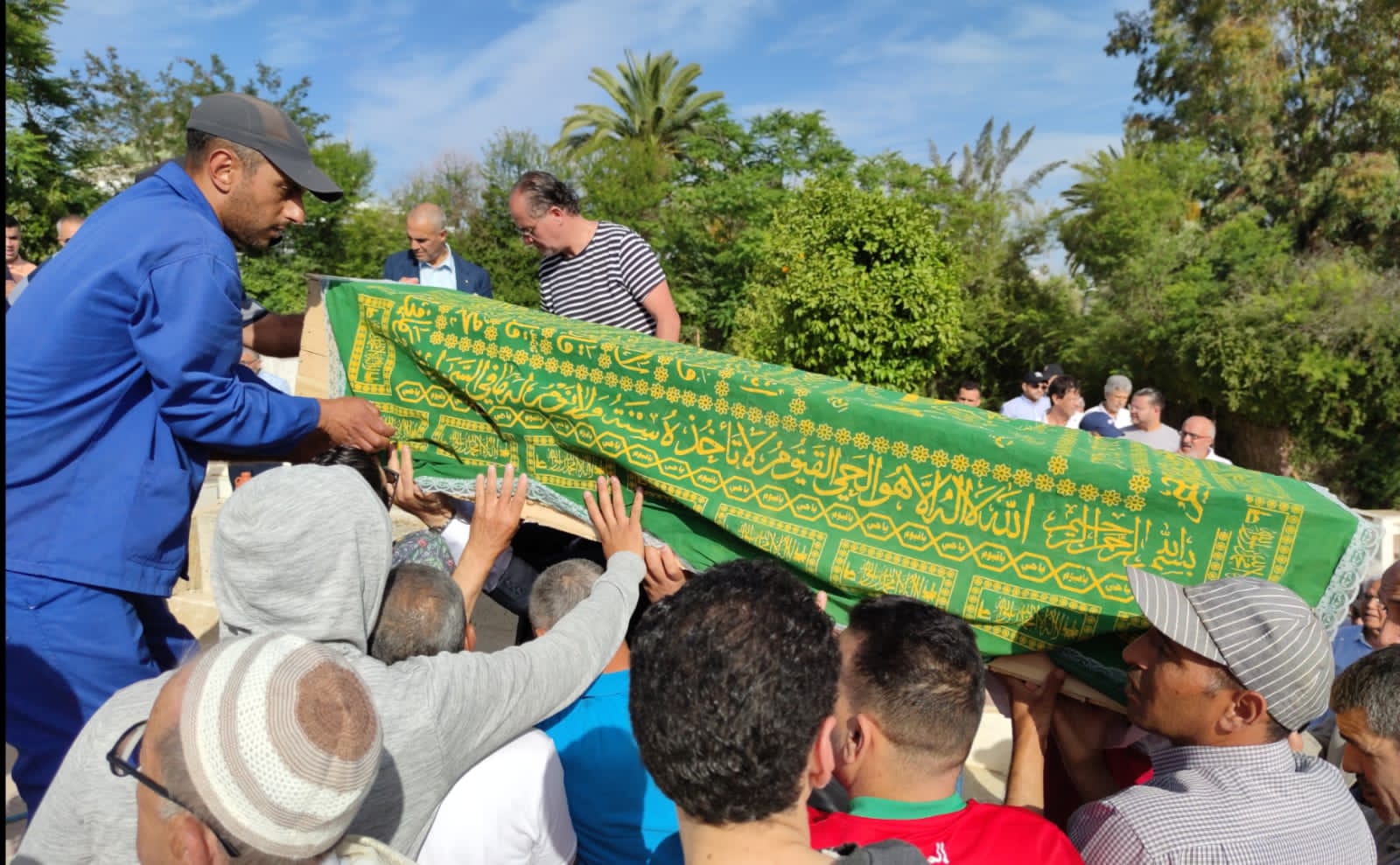 مكناس تودع  أحد رجالاتها  الابرار  الى متواه الأخير باسيدي لحلو  أول مؤسس  للنادي الرياضي المكناسي