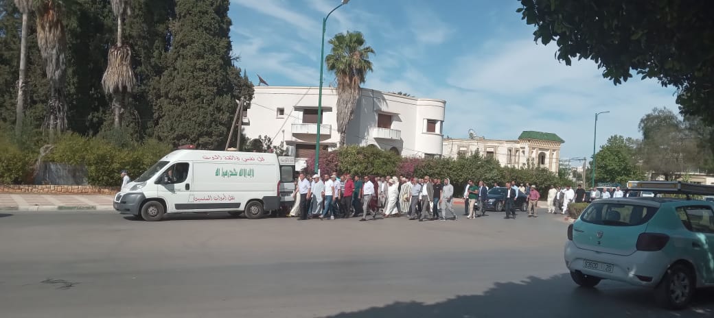 مكناس تودع  أحد رجالاتها  الابرار  الى متواه الأخير باسيدي لحلو  أول مؤسس  للنادي الرياضي المكناسي