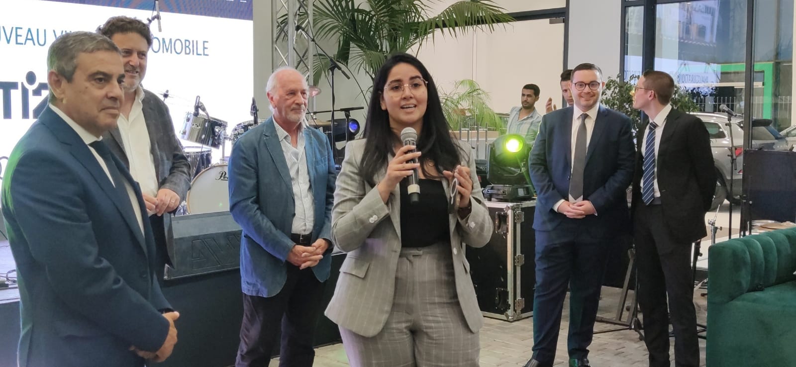 بشرى لساكنة جهة فاس مكناس افتتاح اكبر محل لبيع السيارات الفاخرة بمكناس TIZI AUTO بشرى لساكنة جهة فاس مكناس افتتاح اكبر محل لبيع السيارات الفاخرة بمكناس TIZI AUTO