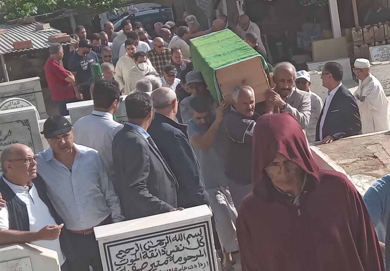 مكناس تودع  أحد رجالاتها  الابرار  الى متواه الأخير باسيدي لحلو  أول مؤسس  للنادي الرياضي المكناسي