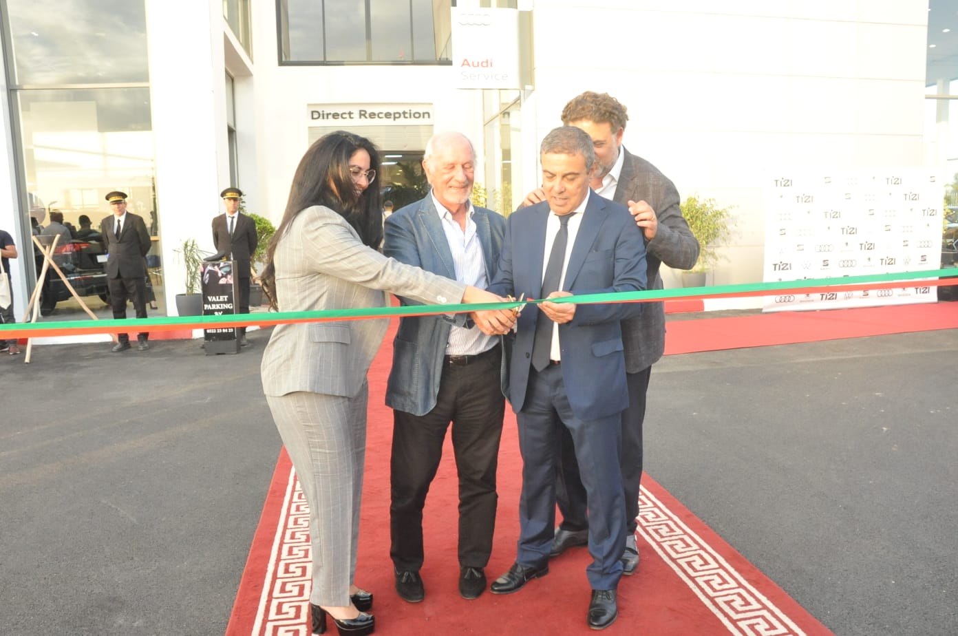 بشرى لساكنة جهة فاس مكناس افتتاح اكبر محل لبيع السيارات الفاخرة بمكناس TIZI AUTO بشرى لساكنة جهة فاس مكناس افتتاح اكبر محل لبيع السيارات الفاخرة بمكناس TIZI AUTO