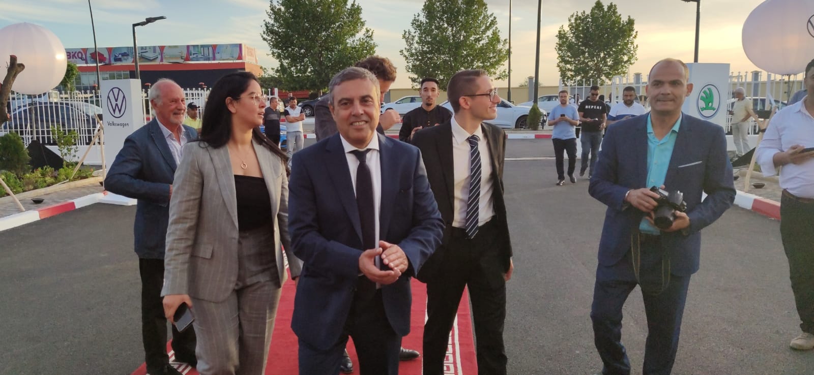 بشرى لساكنة جهة فاس مكناس افتتاح اكبر محل لبيع السيارات الفاخرة بمكناس TIZI AUTO بشرى لساكنة جهة فاس مكناس افتتاح اكبر محل لبيع السيارات الفاخرة بمكناس TIZI AUTO