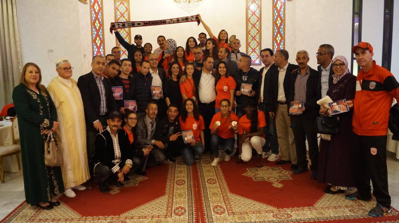 جمعية أنصار النادي المكناسي : كل مكونات المدينة مطالبة بدعم الكوديم ومكتب تاعرابت هو الجدير بمواصلة قيادة قطار القلعة الحمراء جمعية أنصار النادي المكناسي : كل مكونات المدينة مطالبة بدعم الكوديم ومكتب تاعرابت هو الجدير بمواصلة قيادة قطار القلعة الحمراء