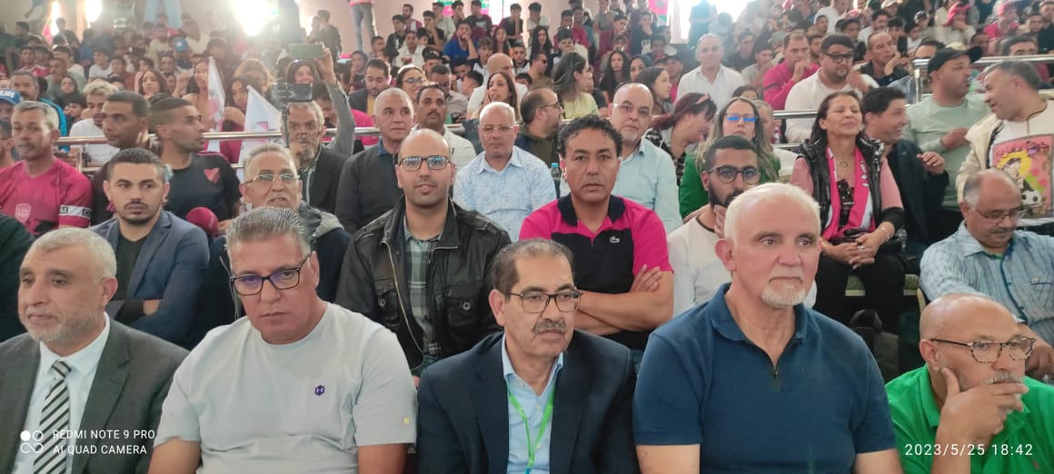 النادي المكناسي يتوج بلقب كأس العرش للمرة السابعة والثانية على التوالي النادي المكناسي يتوج بلقب كأس العرش للمرة السابعة والثانية على التوالي